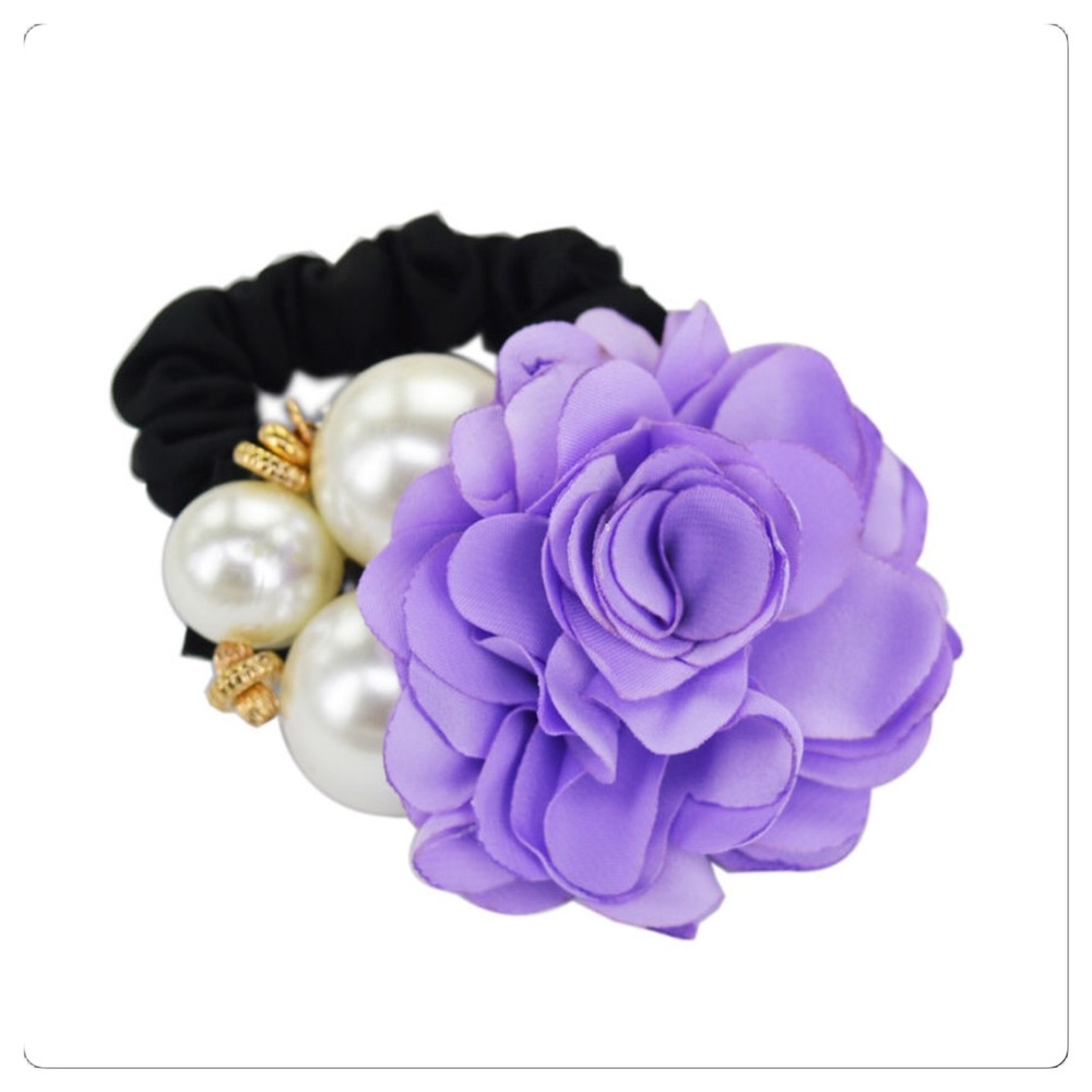 Violet Rose & Pearl Ponytail Holder